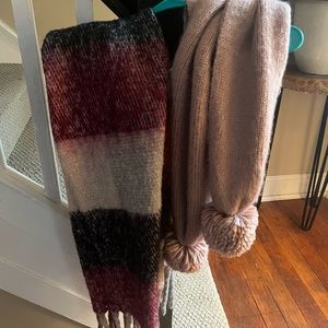 Two scarves for 10.00 $